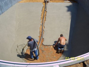 Vinyl Liner Pool Construction | Custom Pool Builder | Statesboro, Ga | Thompson Pools